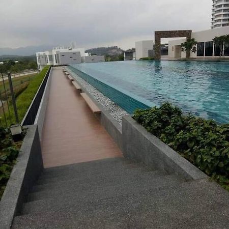 Ss Condostay Residensi Lili, Nilai Nearby Klia, Usim - Infinity Pool, Wifi, Smart Tv Екстер'єр фото